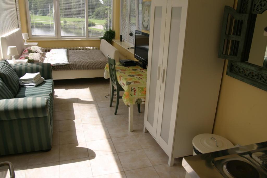 Budget Beach Aparthotel 3*